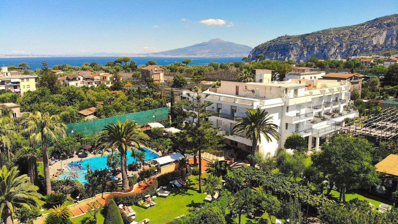 Hotel Alpha Sant'Agnello Exterior photo