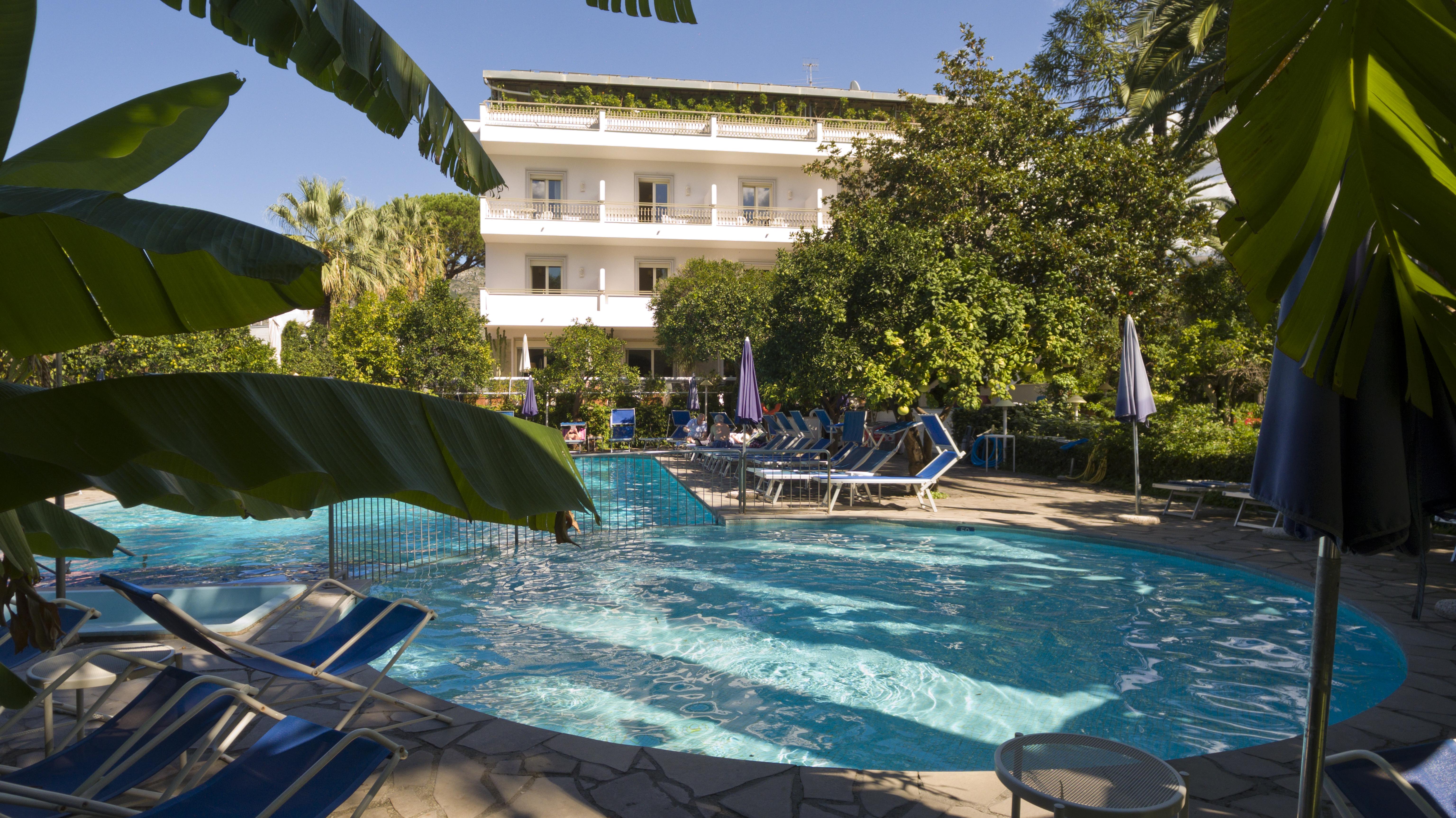 Hotel Alpha Sant'Agnello Exterior photo
