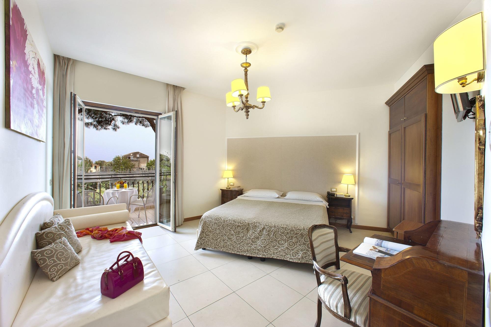 Hotel Alpha Sant'Agnello Exterior photo