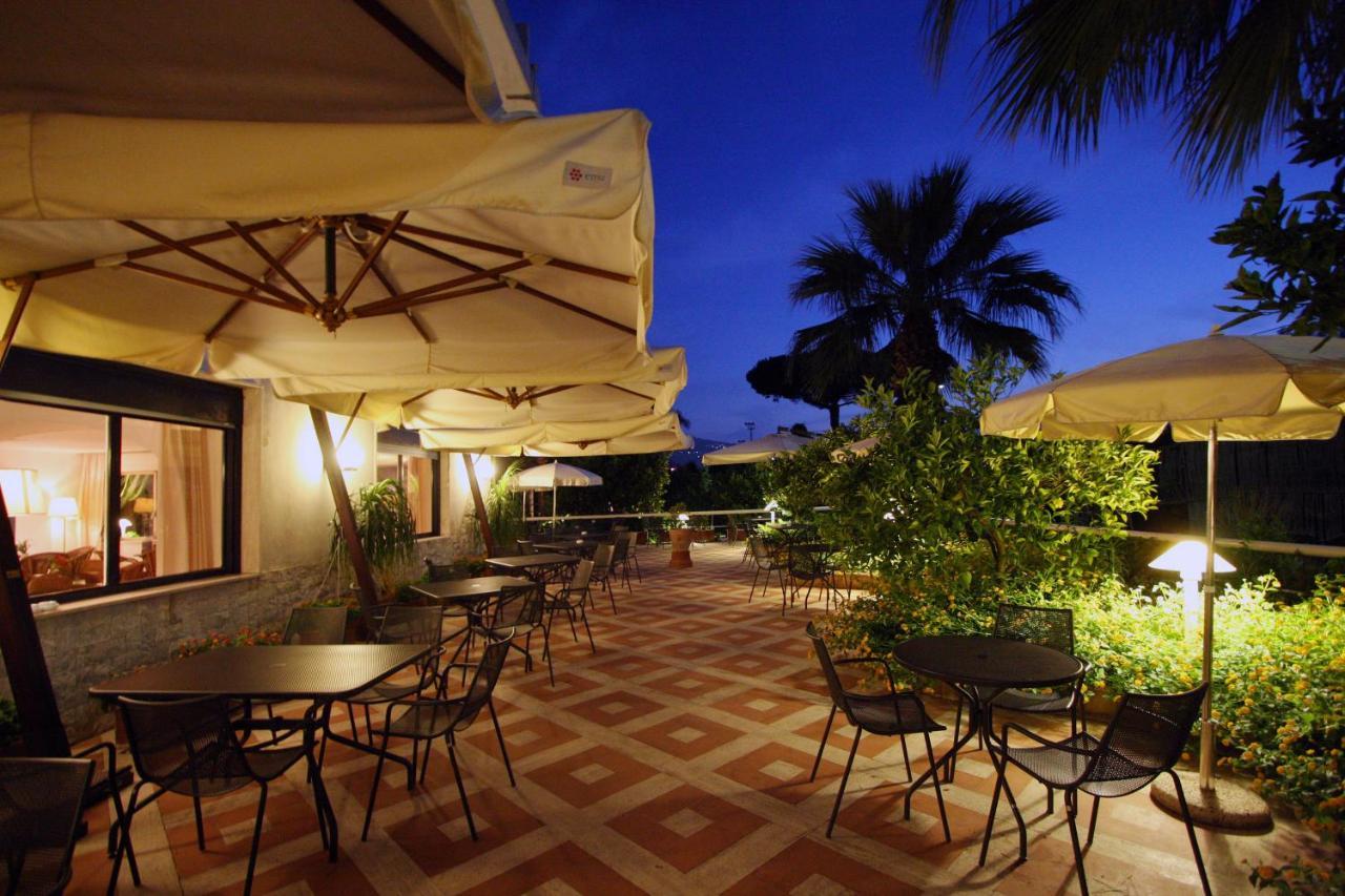 Hotel Alpha Sant'Agnello Exterior photo